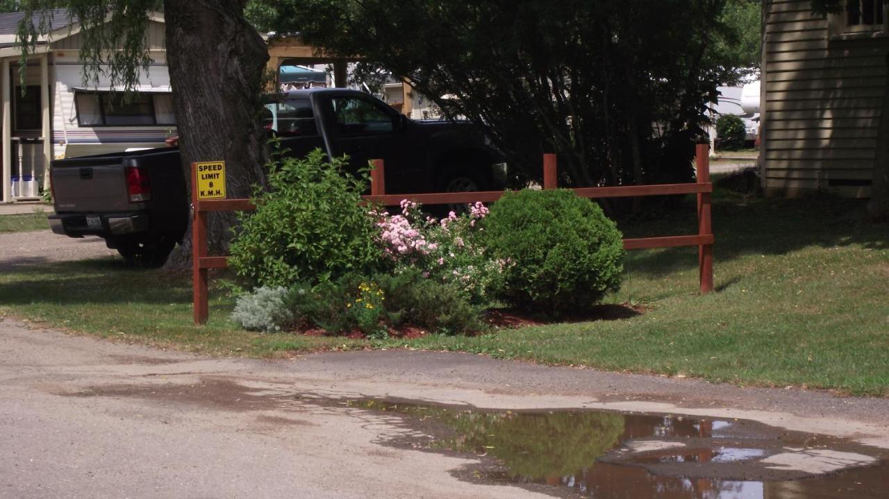 Orchard Queen Motel & Rv Park Middleton エクステリア 写真